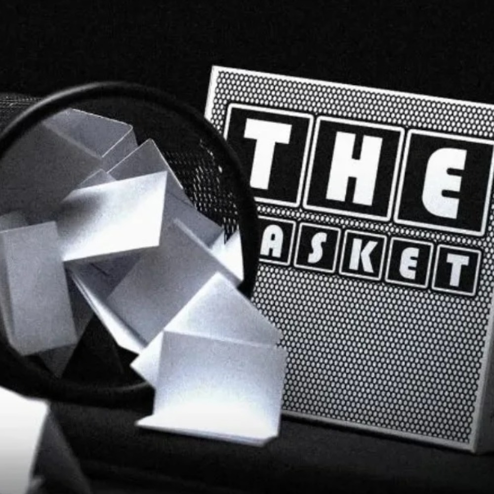 The Basket Close Up by Gonzalo Albinana & Adrian Vega